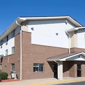  Hotel Super 8 By Wyndham Richmond Turnpike